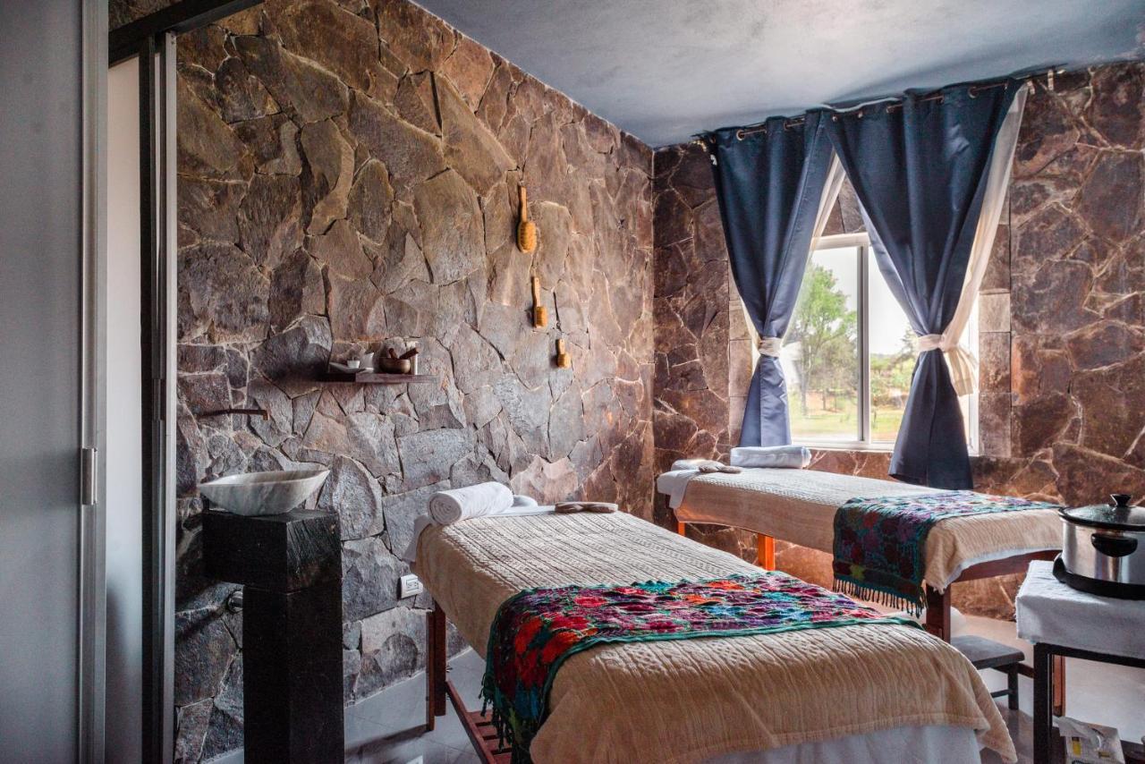 Lila Hotel Atotonilco  ภายนอก รูปภาพ